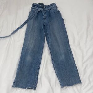 Abercrombie & Fitch mom Jean